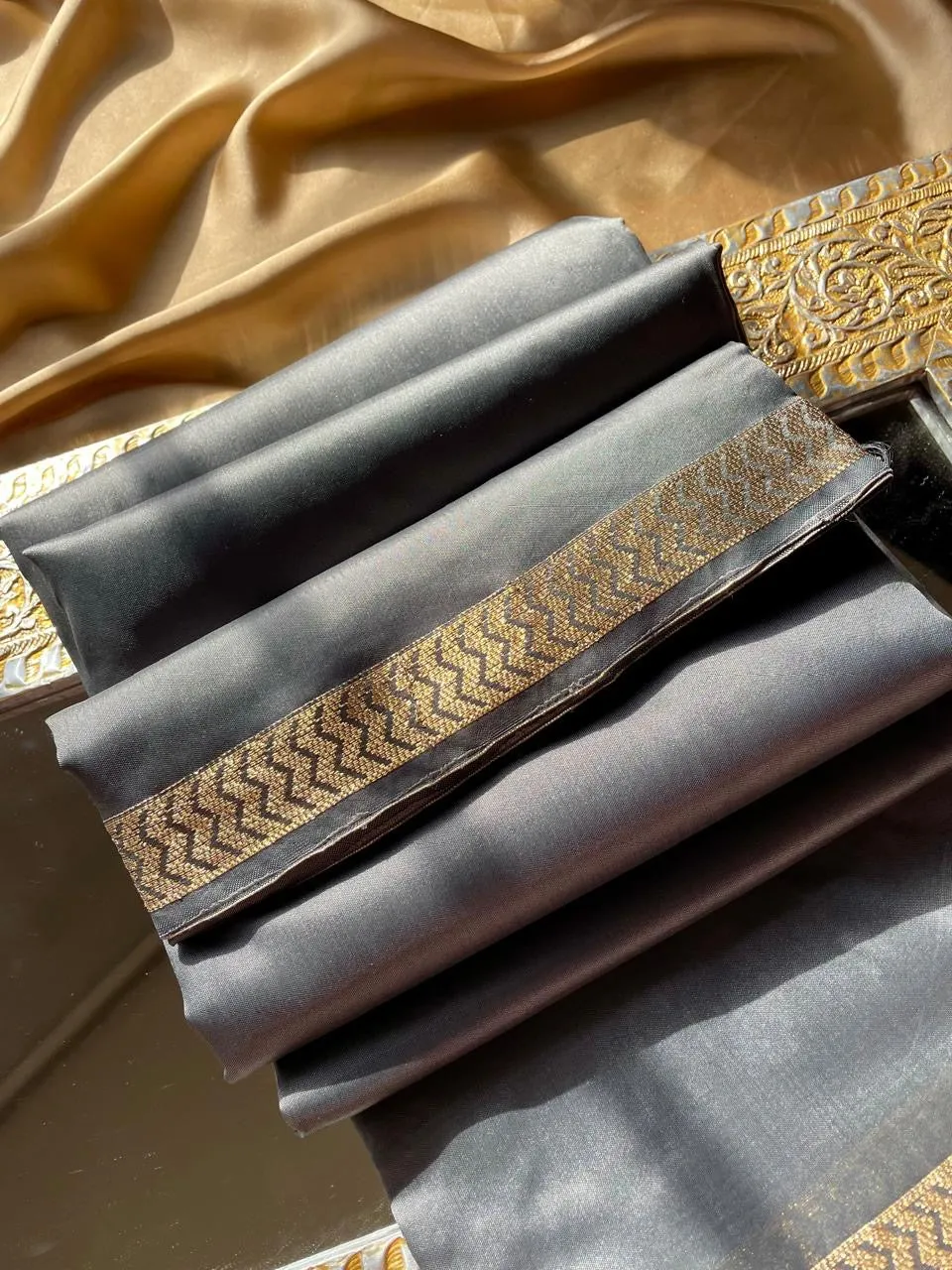 Handloom Silk: Zuri